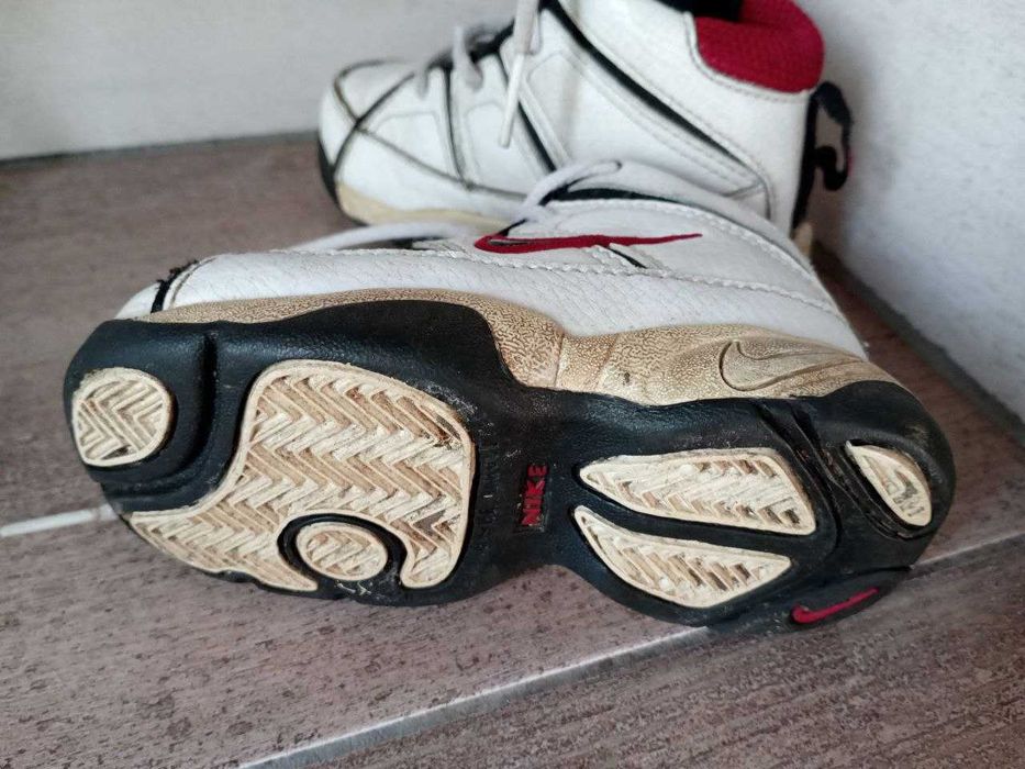 Дитячі кросівки nike 22 р