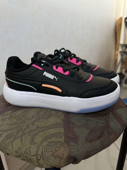Жіночі кросівки Puma розмір 37