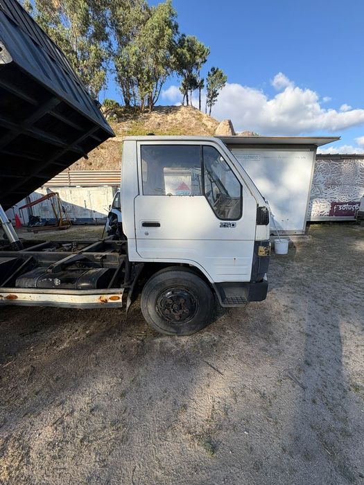 Cabine Toyota dina 250 para venda