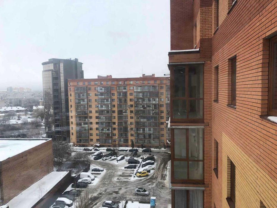 Продається дворівнева квартира в Центрі міста