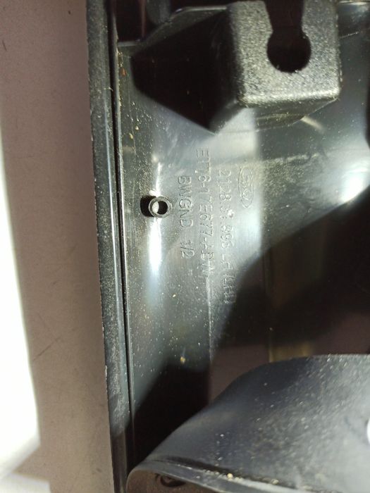 Acabamento externo do retrovisor esquerdo - FORD TRANSIT COURIER B460 Caixa | 14 -