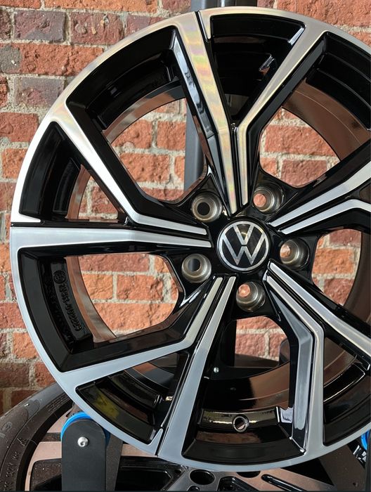 Alufelgi 18 VW Passat Golf Caddy Touran Tiguan 5x112 Felgi R Line | raty