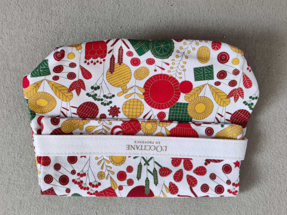 L'OCCITANE kolorowe etui/ kosmetyczka