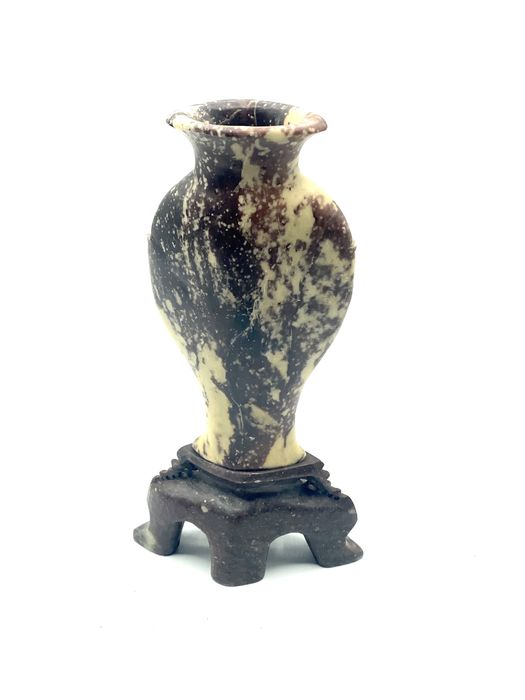 Jarra antiga em pedra sabao oriental