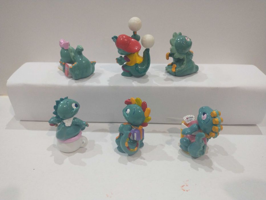 Figurki Kinder Dino młodzieżowe 6szt