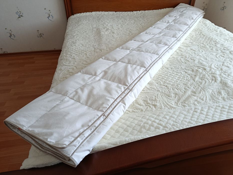 Ковдра пухова 220*240 IKEA , 90% пух.
