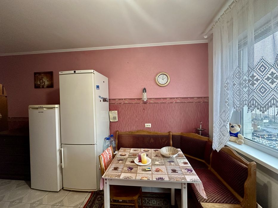 Сдам 2к квартиру Троещина Драйзера 8а  Можно с животным!