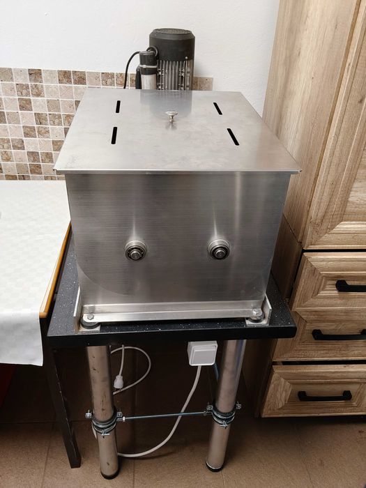 Sprzedam mieszalnik do mięsa/farszu