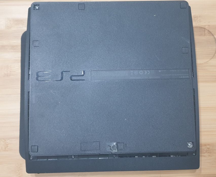 PS3 Slim + 10 jogos