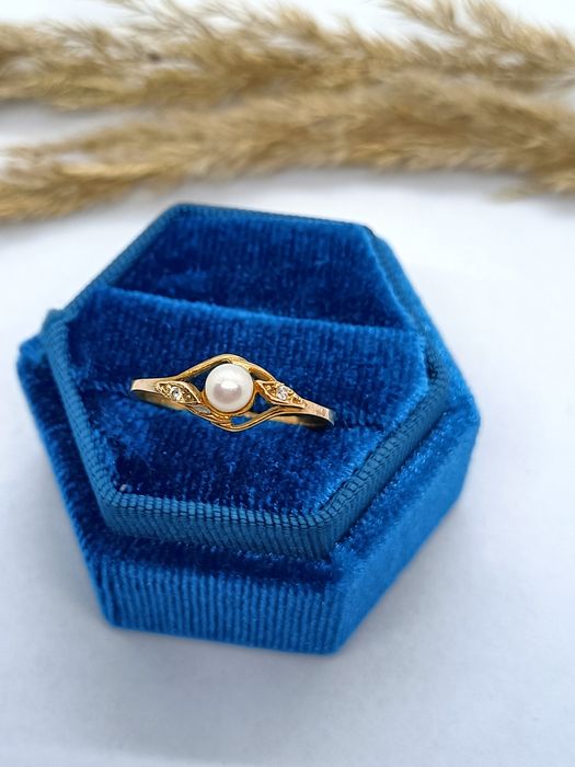 Pierścionek z perłą ze złota, złoto pr 585