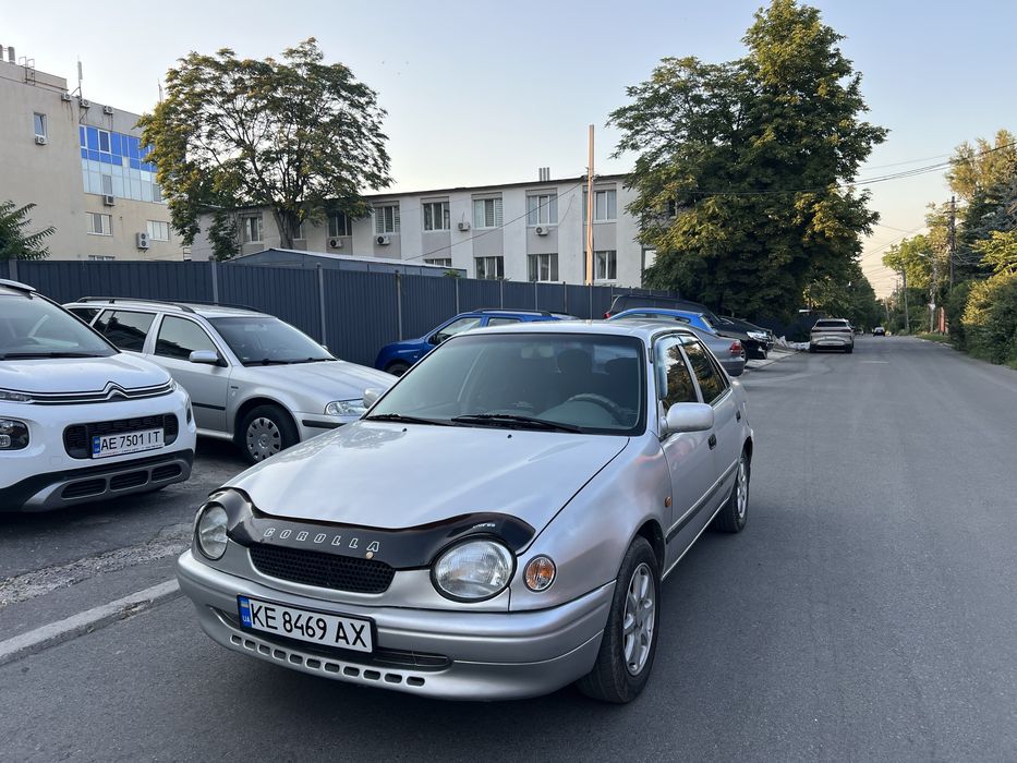 Toyota Corolla 1998 рік