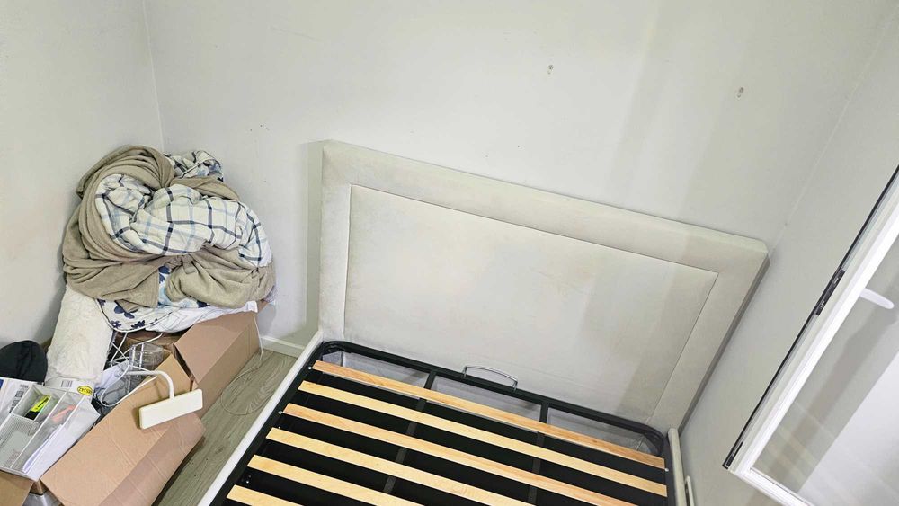 Cama com Sistema Elevatório