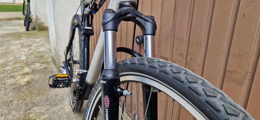 Rower trekkingowy 28" BEAGWEAK