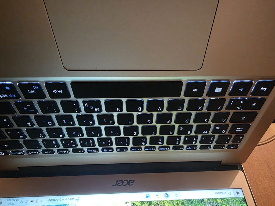 Laptop Acer swift sf113 240 ssd 4gb ram