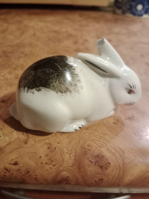 Chodzież, duża stara figurka zająca, retro, vintage