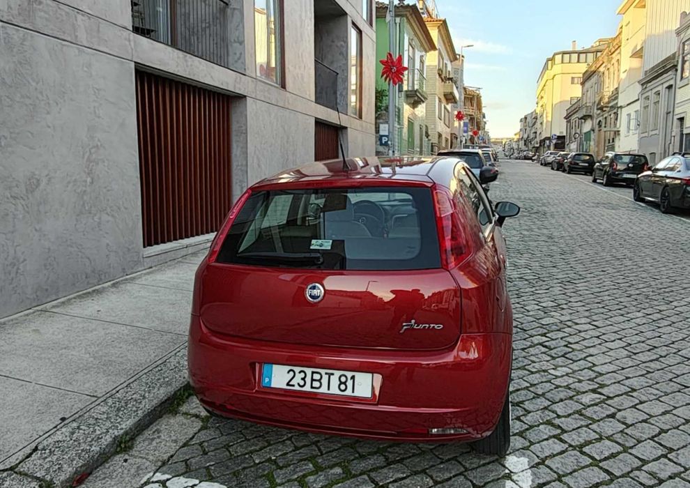 Fiat Grande Punto 1.2 A/C  Nacional  3737kms! livro revisoes da marca