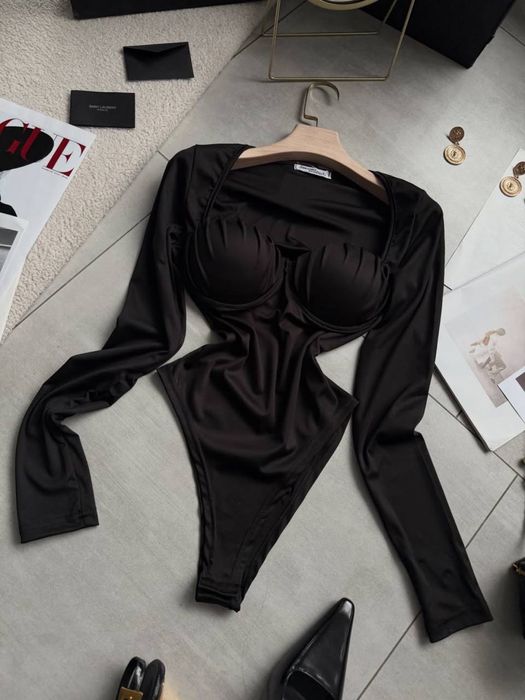 Боді з чашечками