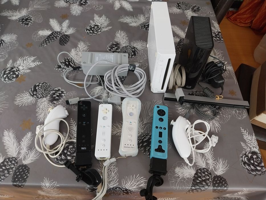 Wii desbloqueada  com vários extras,aceito propostas de trocas.