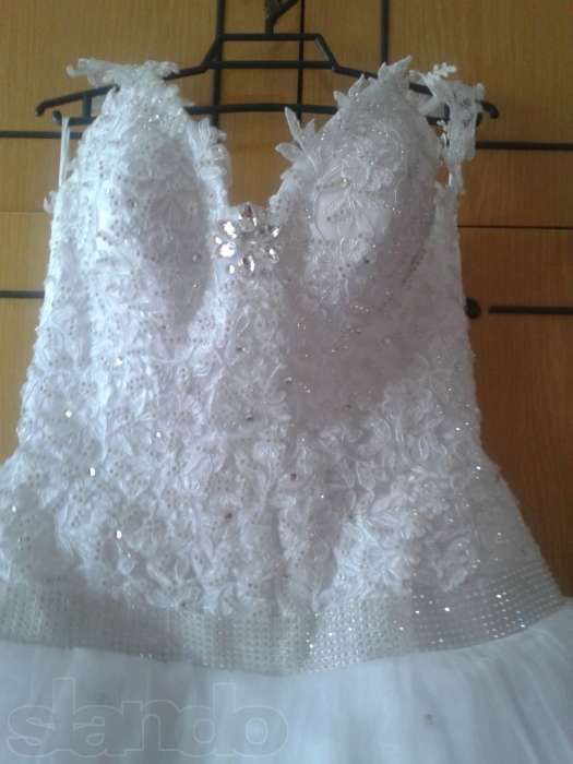 Продам красивое свадебное платье