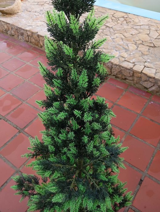 Árvore de natal em plástico