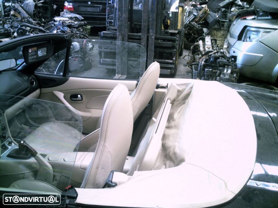 Mazda MX 5 de 2005 para peças