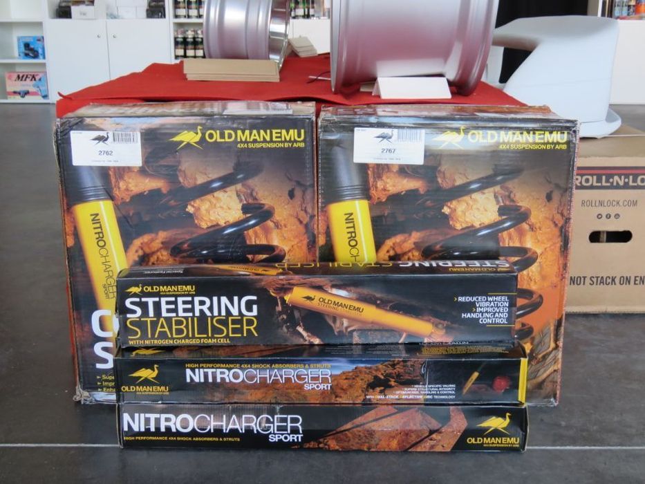 Kit suspensão OLD MAN EMU Land Rover Discovery +5