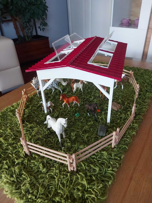 Stajnia SCHLEICH 42344