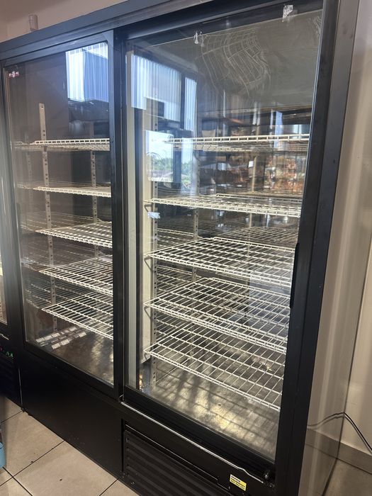 Sprzedam szafę chłodniczą RAPA SCH-SR/1600/MW/W – stan bardzo dobry!