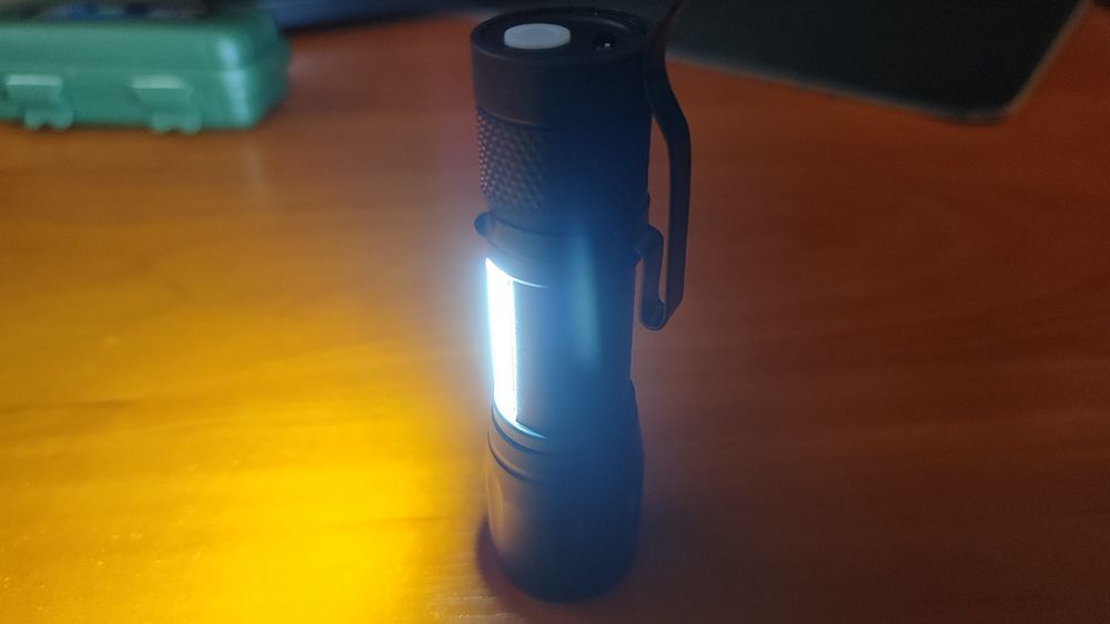 --- Фонарь LED ---