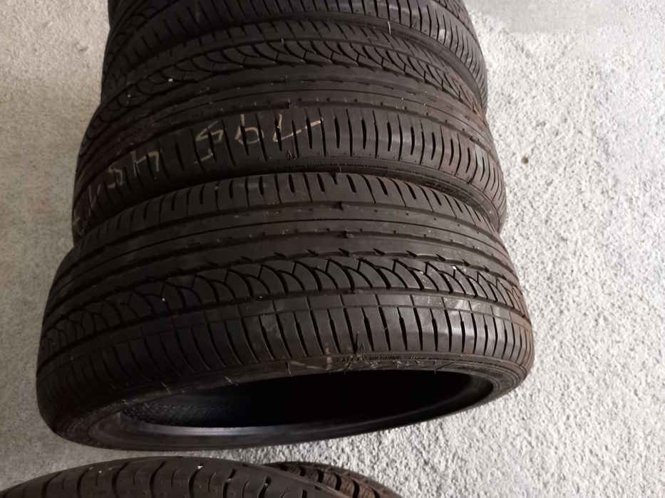 4 pneus 195/45R17 seminovos