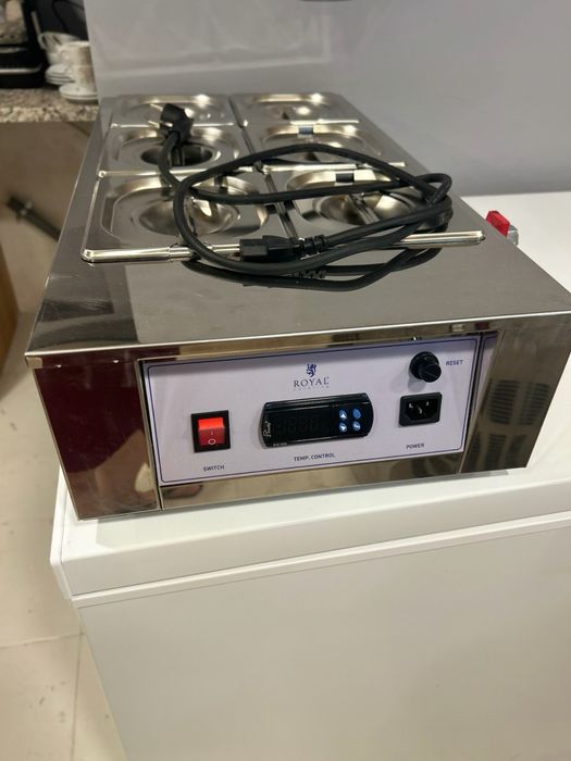 Banho Maria Elétrico Industrial Royal 6 Cubas