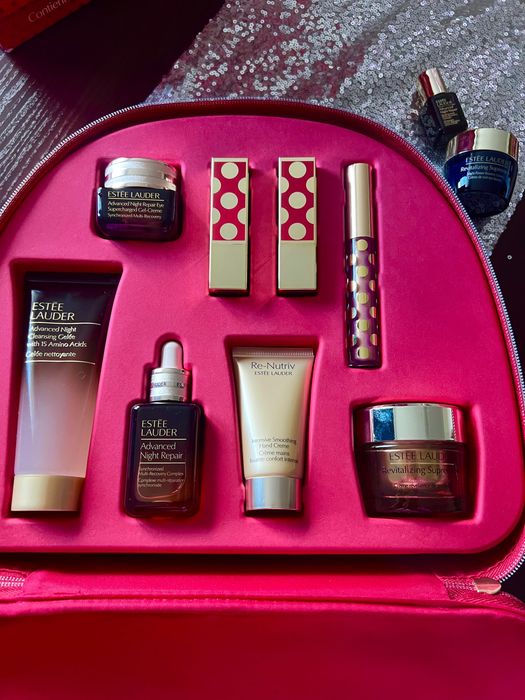 Estee Lauder kosmetyczka z kosmetykami