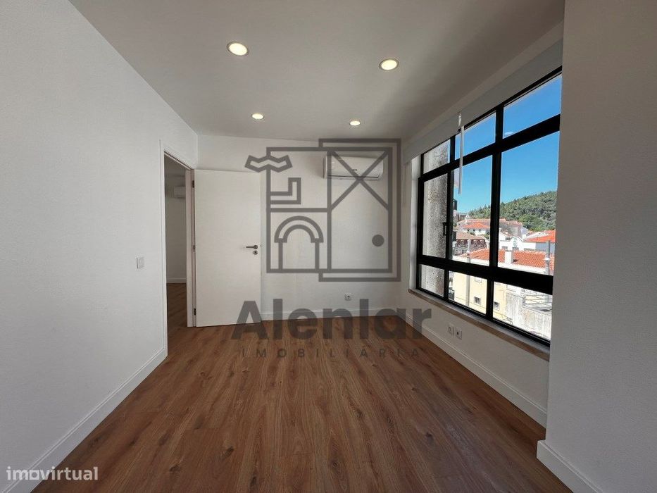 T2 com Terraço no centro de Alenquer