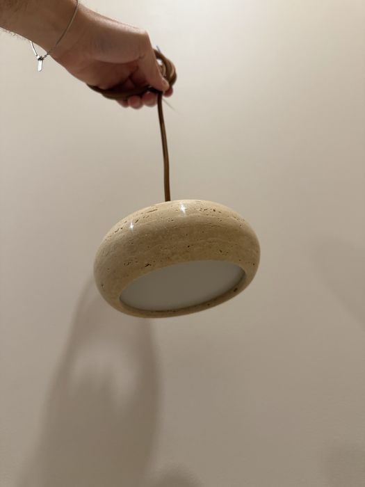 Lampa wisząca trawertynowa