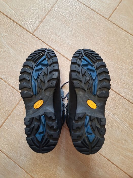 Берці Lowa водонепроникні gore-tex