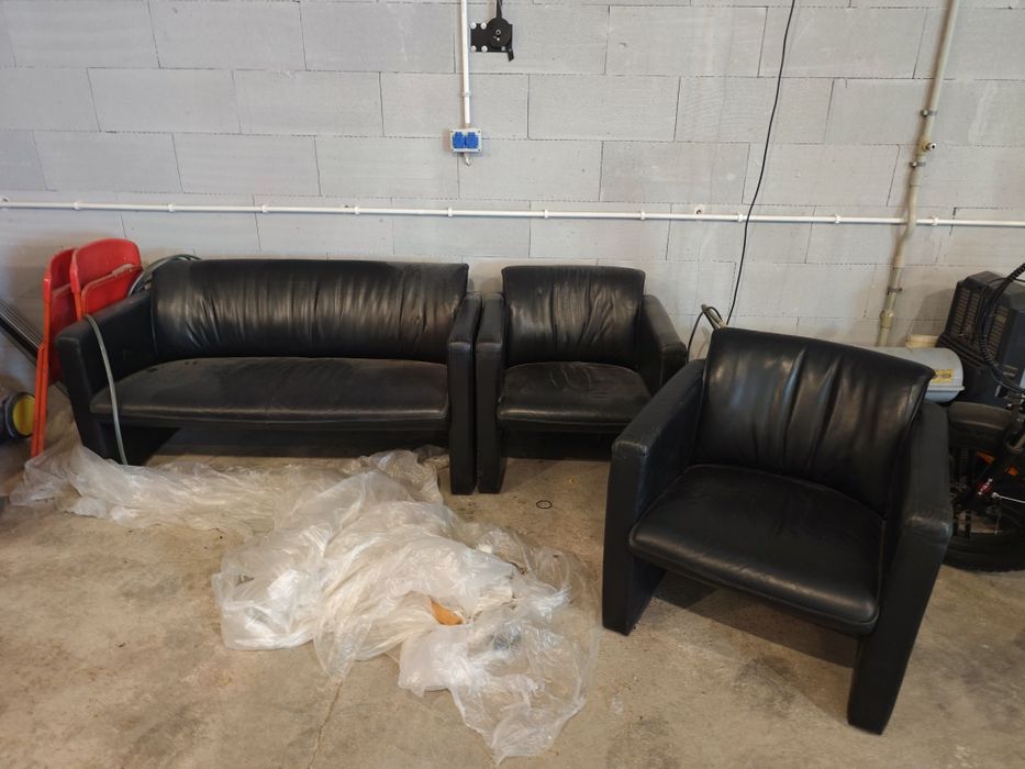 Komplet wypoczynkowy sofa i dwa fotele czarna skóra naturalna wysokiej jakości