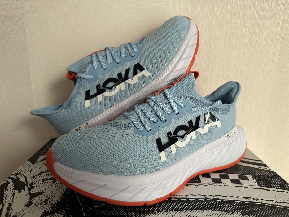 Кросівки Hoka Carbon X3! Розмір 40 25 см! Оригінал!