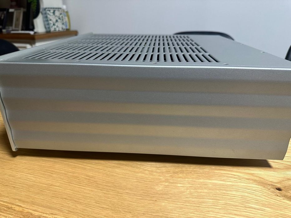 Cambridge audio Azur 640R w bardzo dobrym stanie
