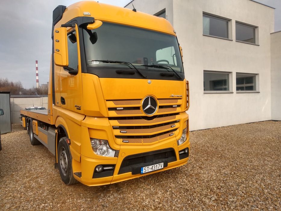 Transport Maszyn Pomoc Drogowa Katowice Holowanie Ciężarówek Tir