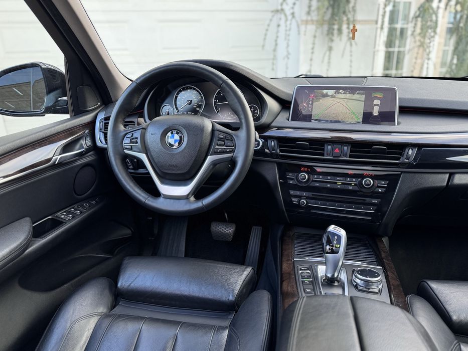 Продам BMW X5 F15 3.0 дизель 2014 год