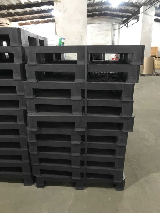 Палета пластикова