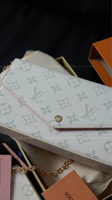 Жіноча сумка Louis Vuitton, клатч Луі Вітон