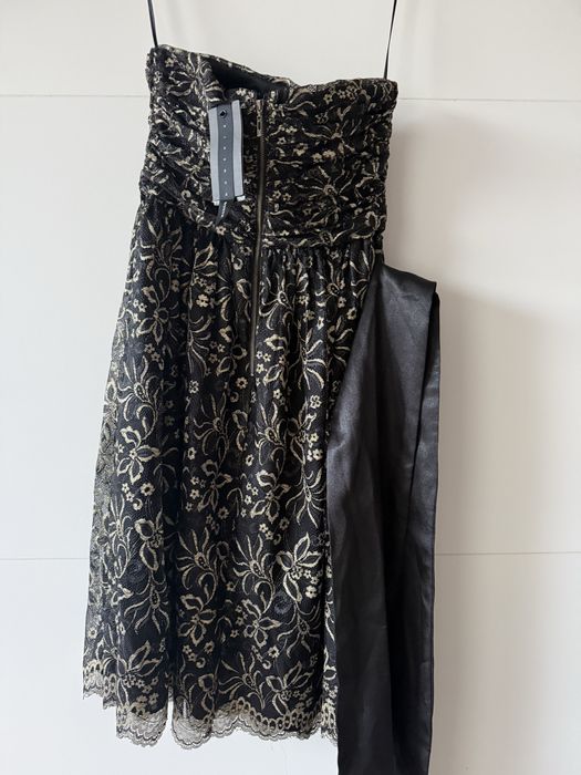 Vestido oreto de renda