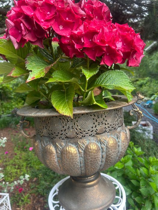 Donice metalowe do ogrodu