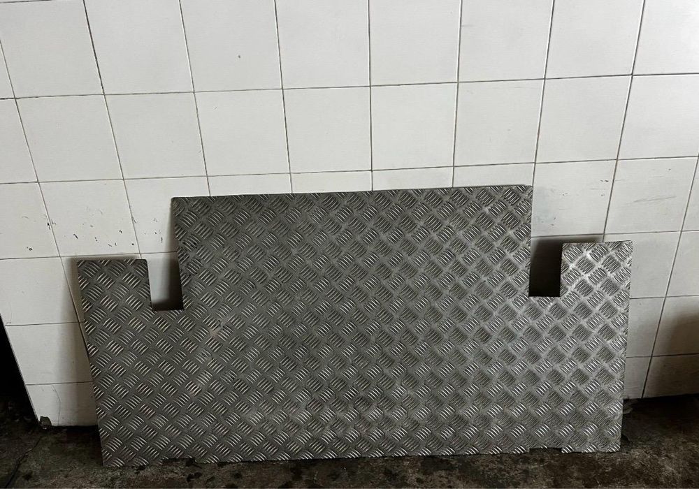 Tapete de aluminio para tuk tuk