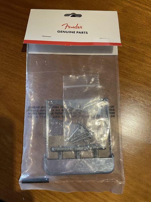 Fender 3-Saddle Top-Load/String-Through Tele Bridge