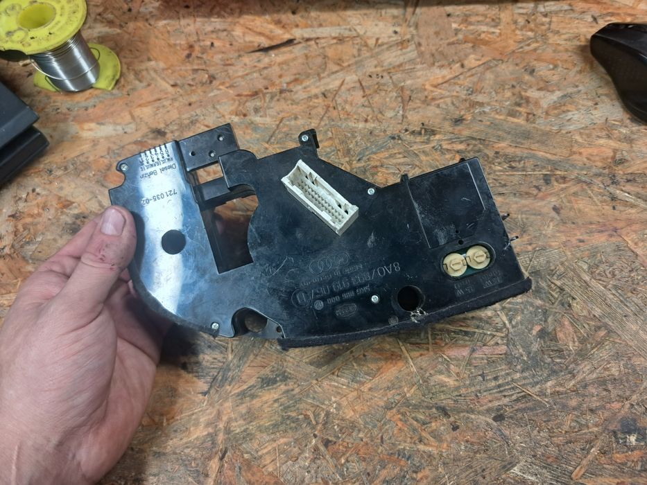 Audi 80 b4 moduł AC licznik komputer pokładowy wyświetlacz