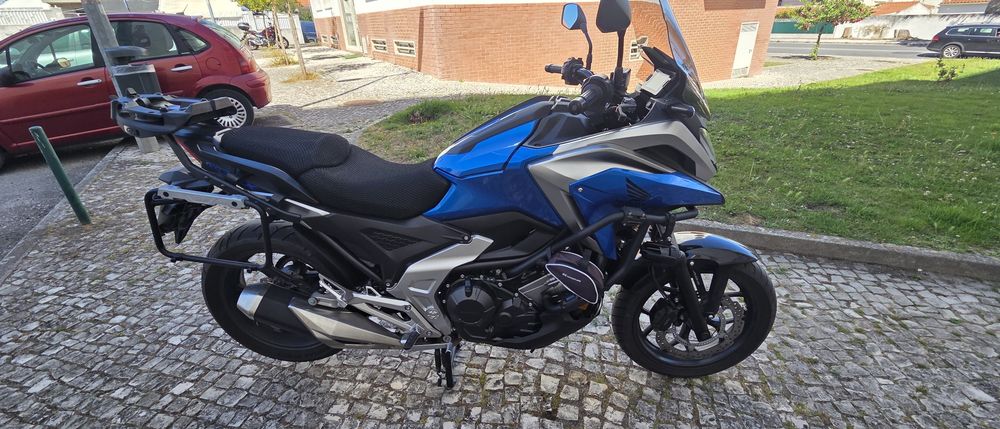 Honda mota nc750x de 2021