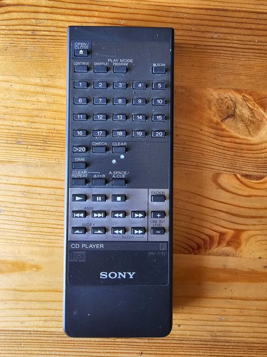 CD плейер Sony CDP-711