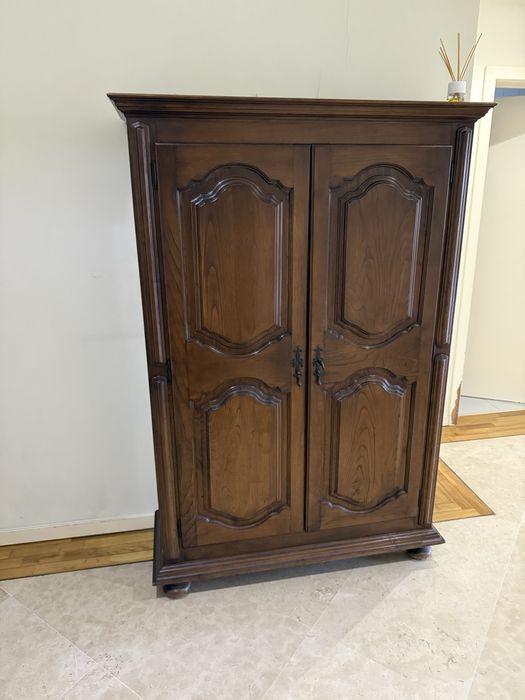 Armario madeira maciça